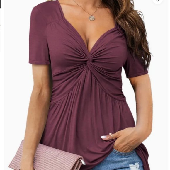 NWOT Casual top in size XS - Picture 1 of 3